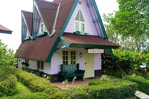 RedDoorz Premium @ Lido Sukabumi