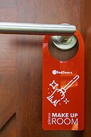 RedDoorz Premium @ Lido Sukabumi