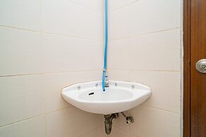 RedDoorz Syariah near Marvell City Mall 2