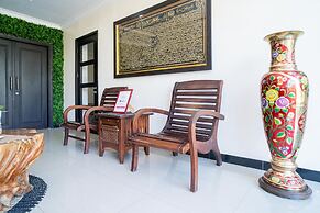 RedDoorz Syariah near Marvell City Mall 2