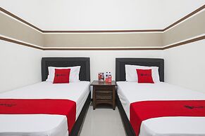 RedDoorz Syariah near Marvell City Mall 2