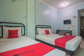 RedDoorz near Nagoya Citywalk Batam 2