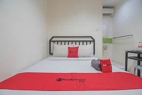 RedDoorz near Nagoya Citywalk Batam 2