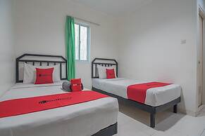 RedDoorz near Nagoya Citywalk Batam 2