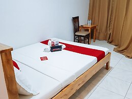 RedDoorz near Ramiro Community Hospital