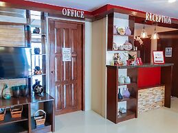 RedDoorz @ Caimito Drive Dampas