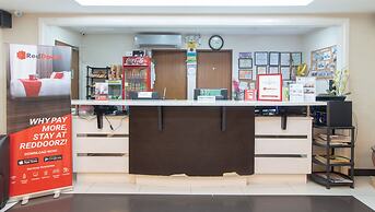 RedDoorz near SM Manila