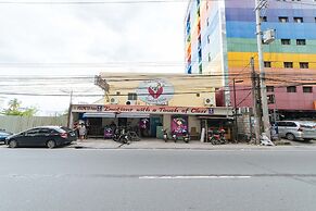 RedDoorz @ Clarkview 21st Street Angeles City