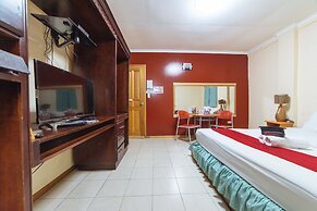 RedDoorz @ Clarkview 21st Street Angeles City