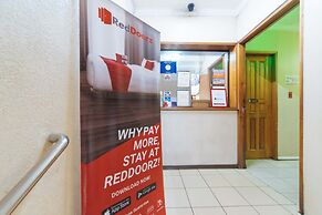RedDoorz @ Clarkview 21st Street Angeles City