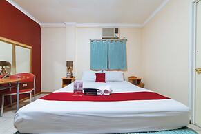 RedDoorz @ Clarkview 21st Street Angeles City