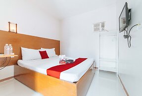 Reddoorz @ Old Buswang Road