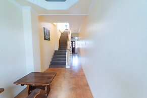 Reddoorz @ Old Buswang Road