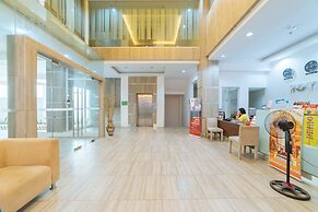 Reddoorz Plus @ Hotel Metro