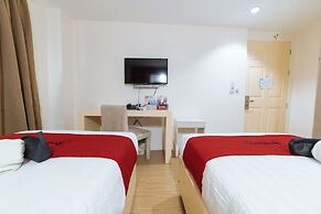 Reddoorz Plus @ Hotel Metro