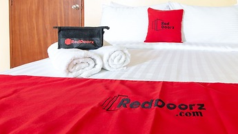 RedDoorz @ Downtown Tacloban