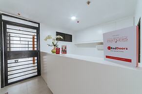 RedDoorz @ DBuilders Rooms Bangkal Makati