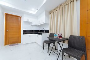 RedDoorz @ DBuilders Rooms Bangkal Makati