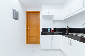 RedDoorz @ DBuilders Rooms Bangkal Makati