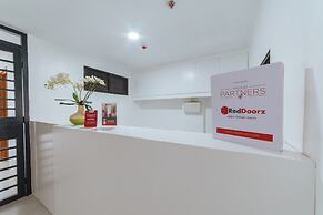RedDoorz @ DBuilders Rooms Bangkal Makati