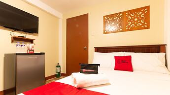 RedDoorz near PNR Espana Station