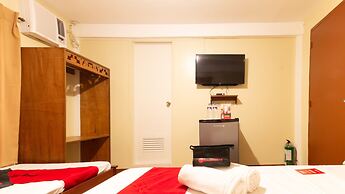 RedDoorz near PNR Espana Station