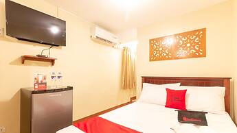 RedDoorz near PNR Espana Station