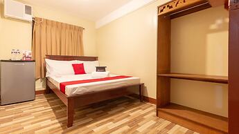 RedDoorz near PNR Espana Station