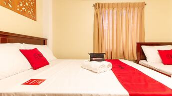 RedDoorz near PNR Espana Station