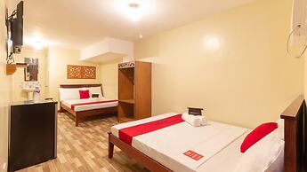 RedDoorz near PNR Espana Station