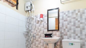 RedDoorz near PNR Espana Station