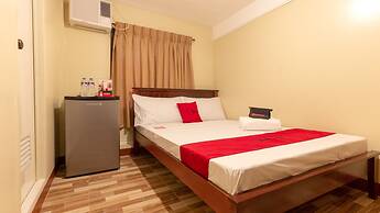 RedDoorz near PNR Espana Station