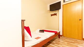 RedDoorz near PNR Espana Station