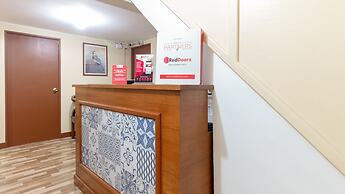 RedDoorz near PNR Espana Station