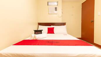 RedDoorz near PNR Espana Station