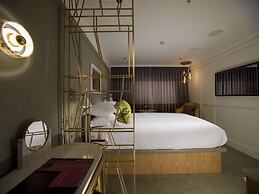 The Guardsman Hotel and Residences