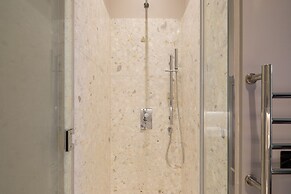 Hausd - Oxford Street