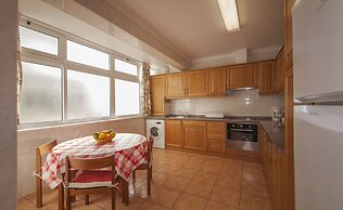 B45 - Main Avenue 2 Bed Apartment