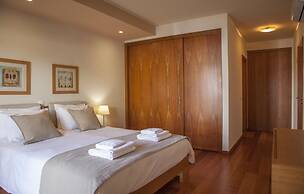 B27 - Luz Bay 2 Bedroom Apartment