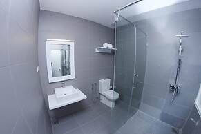 Somerset Mirissa Beach