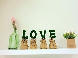 Comfy Room in Piliau Residence