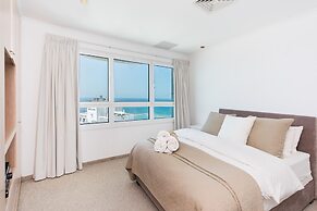 Luxurious Apt W Panoramic Sea View - 75m