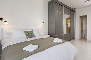 Luxurious 90sqm 2BR Beach Front