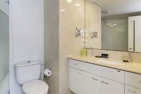 Luxurious 90sqm 2BR Beach Front