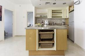 Luxurious 90sqm 2BR Beach Front