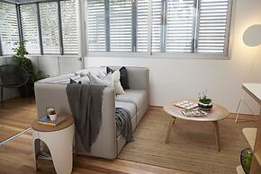 Studio Reuss - a City Retreat