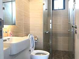 Bayhomes D'Capitale Serviced Apartment