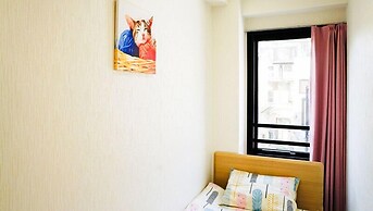 Breeze Shortstay Female Only