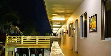 Brizo Hotel and Beach Resort