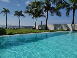 Brizo Hotel and Beach Resort